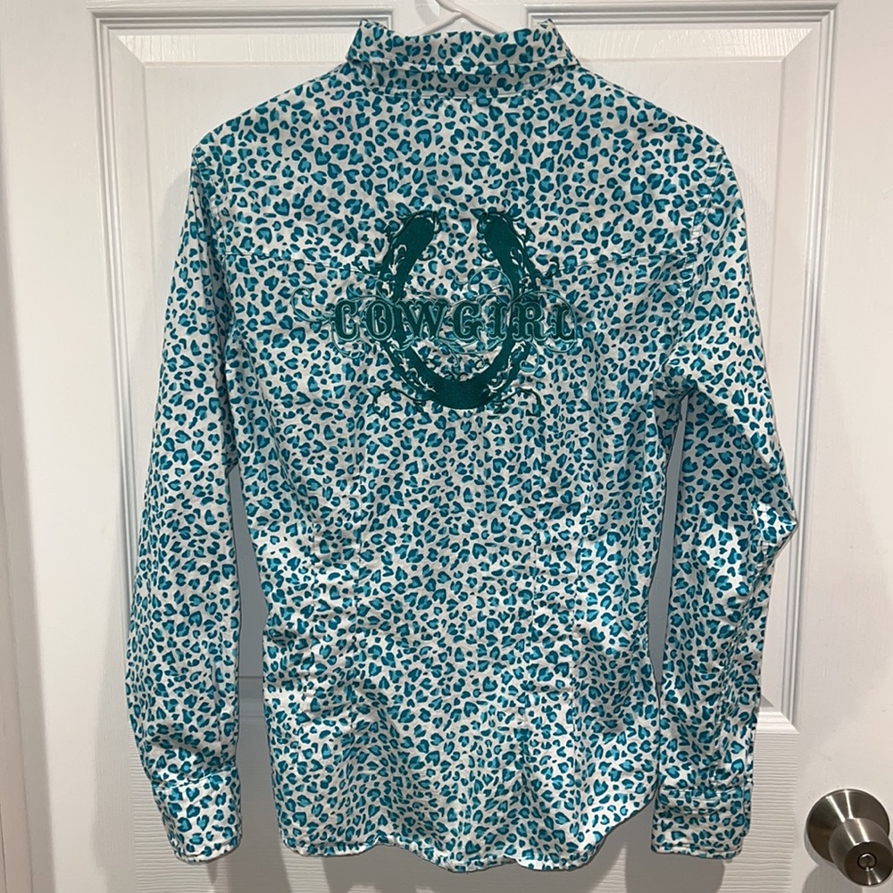 Button down - Picture 2 of 3